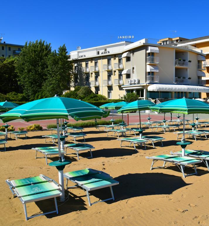 Hotel Janeiro Frontemare Лидо ди Йезоло Екстериор снимка