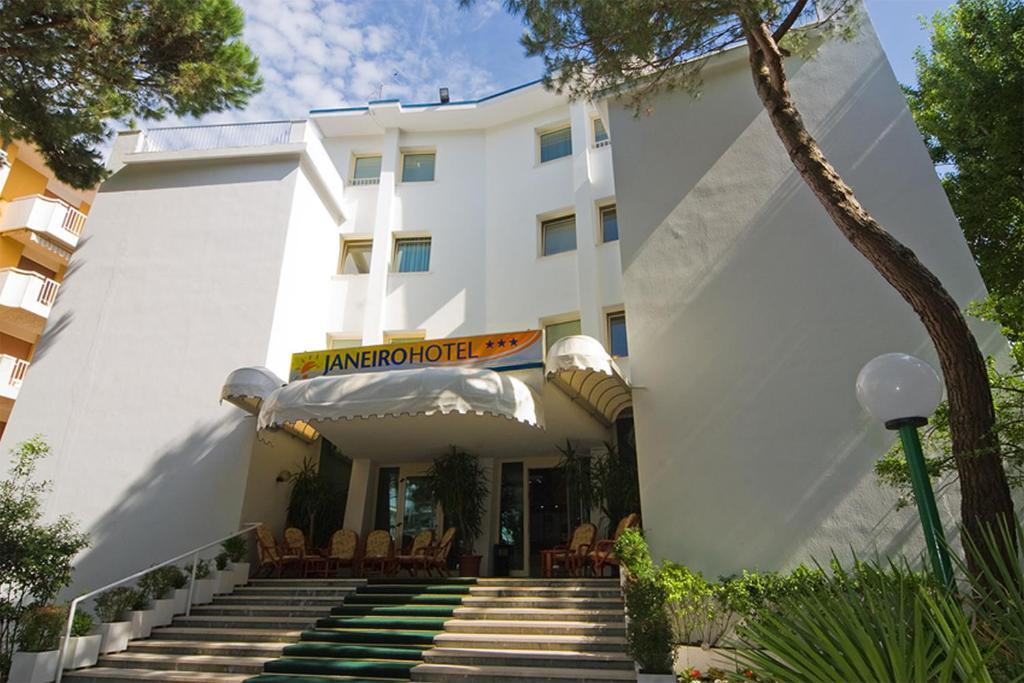Hotel Janeiro Frontemare Лидо ди Йезоло Екстериор снимка
